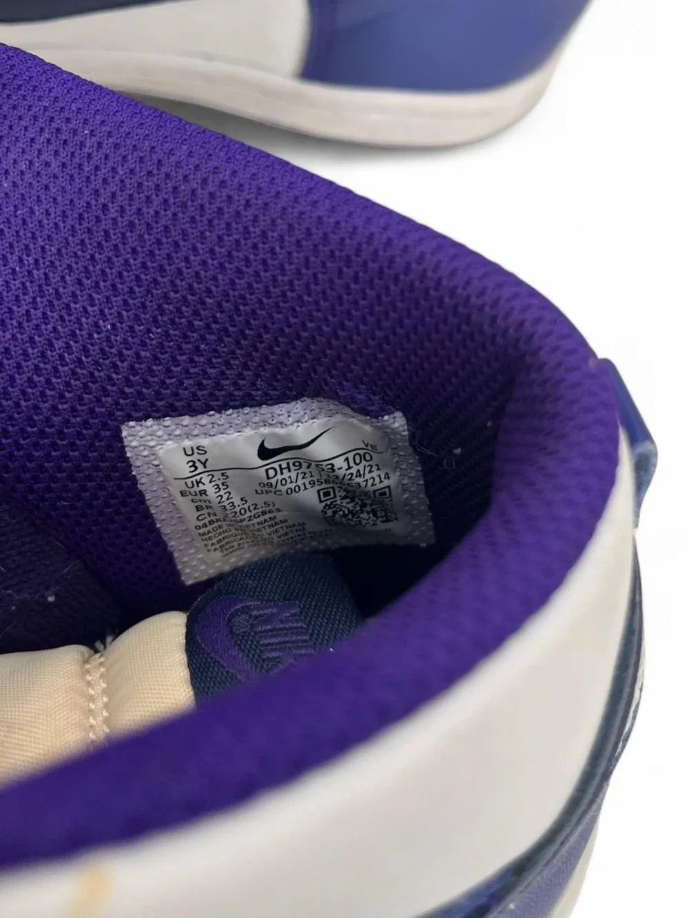 3Y Nike Dunk High Top Electro Purple Athletic Basketball Sneakers Womens’s 3.5